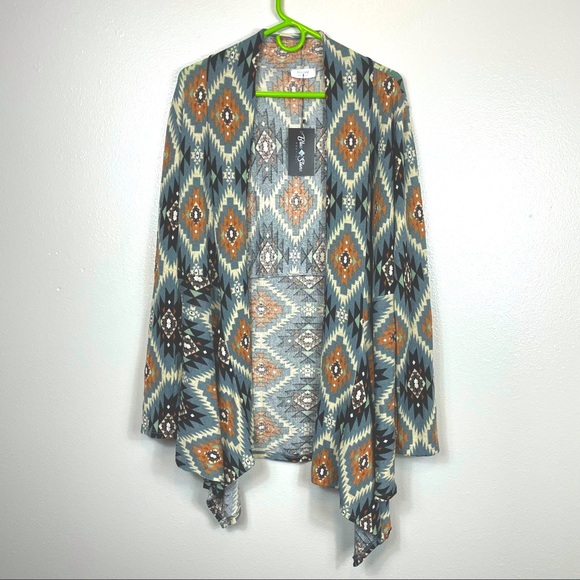 Aztec Print Cardigan NWT Large - Picture 1 of 6